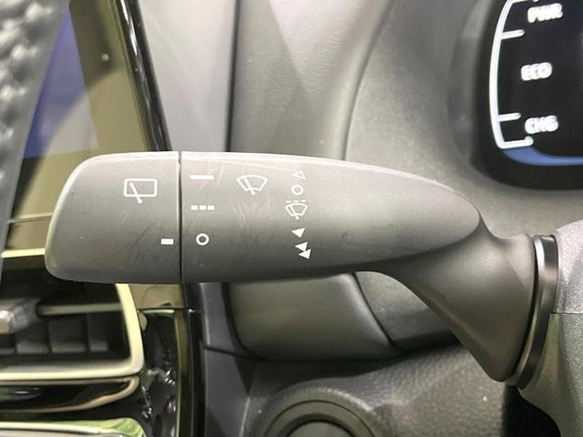 アクア G 純正10.5インチディスプレイ バックカメラ セーフティセンス レーダークルーズ 禁煙車 コーナーセンサー LEDヘッド ETC オートハイビーム 車線逸脱警報 オートライト オートエアコン(46枚目)