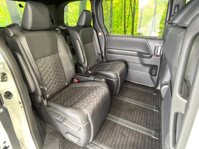 ヴォクシー S-Z 両側電動ドア 純正10型ナビ 後席モニター 全周囲カメラ セーフティセンス レーダークルーズ 禁煙車 電動リアゲート ドラレコ コーナーセンサー スマートキー LEDヘッド ETC2.0(8枚目)