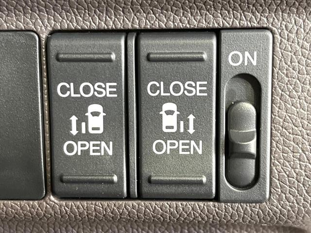 フリード G 両側電動ドア 純正SDナビ バックカメラ 禁煙車 スマートキー LEDヘッド ビルトインETC オートライト オートエアコン Bluetooth CD DVD再生 フルセグ(5枚目)