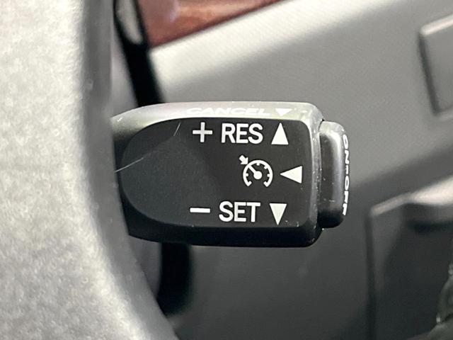 エスティマ 2.4アエラス 20thアニバーサリーエディション 両側電動ドア 純正SDナビ 後席モニター バックカメラ 禁煙車 ハーフレザーシート スマートキー HIDヘッド ビルトインETC クルコン オートライト デュアルエアコン 純正17インチアルミ(6枚目)