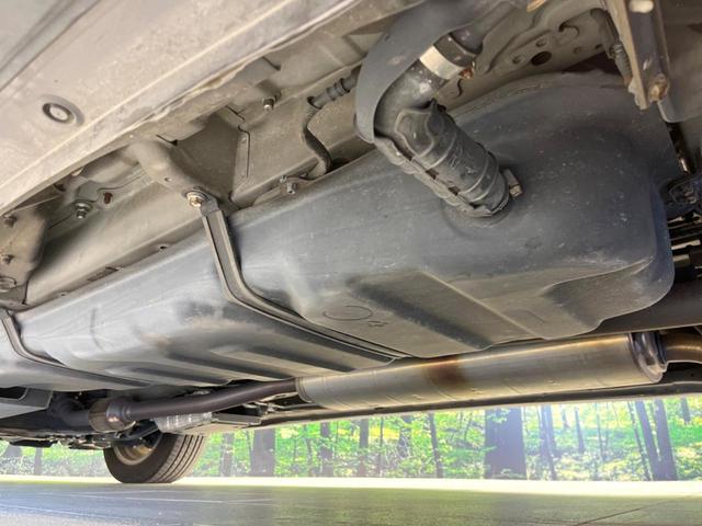 エスティマ 2.4アエラス 20thアニバーサリーエディション 両側電動ドア 純正SDナビ 後席モニター バックカメラ 禁煙車 ハーフレザーシート スマートキー HIDヘッド ビルトインETC クルコン オートライト デュアルエアコン 純正17インチアルミ(22枚目)