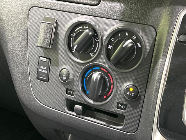 キャラバン ロングＥＸ　ディスプレイオーディオ　全周囲カメラ　禁煙車　ドラレコ　コーナーセンサー　ＥＴＣ　オートライト　Ｂｌｕｅｔｏｏｔｈ接続　電動格納ミラー　盗難防止措置　プライバシーガラス（6枚目）