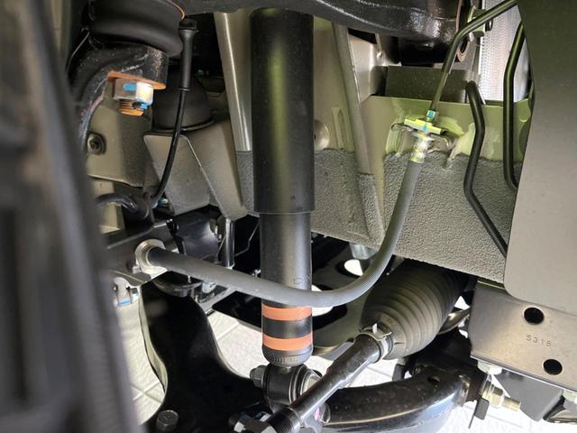 キャラバン ロングＥＸ　ディスプレイオーディオ　全周囲カメラ　禁煙車　ドラレコ　コーナーセンサー　ＥＴＣ　オートライト　Ｂｌｕｅｔｏｏｔｈ接続　電動格納ミラー　盗難防止措置　プライバシーガラス（18枚目）