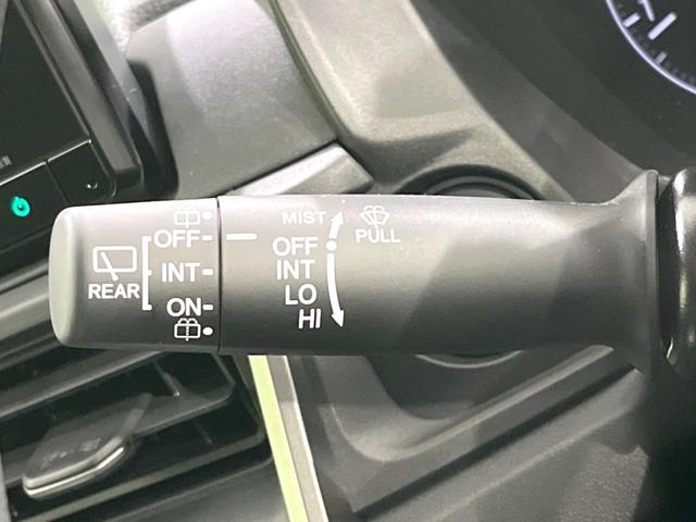 WR-V X 純正8型ナビ バックカメラ ホンダセンシング レーダークルーズ 禁煙車 コーナーセンサー LEDヘッド オートハイビーム 車線逸脱警報 オートライト オートエアコン Bluetooth フルセグ(40枚目)