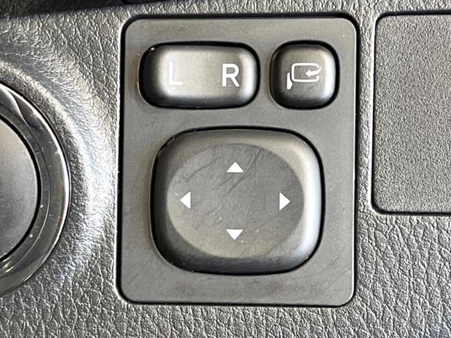 ヴィッツ F セーフティーエディションIII 純正SDナビ バックカメラ セーフティセンス 禁煙車 スマートキー LEDヘッド ETC オートハイビーム 車線逸脱警報 オートライト Bluetooth CD DVD再生 地デジ(40枚目)