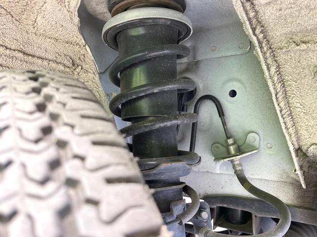 ピクシストラック スタンダード 4WD FMラジオ 衝突被害軽減システム 禁煙車 コーナーセンサー 車線逸脱警報 オートライト アイドリングストップ 衝突安全ボディ(20枚目)