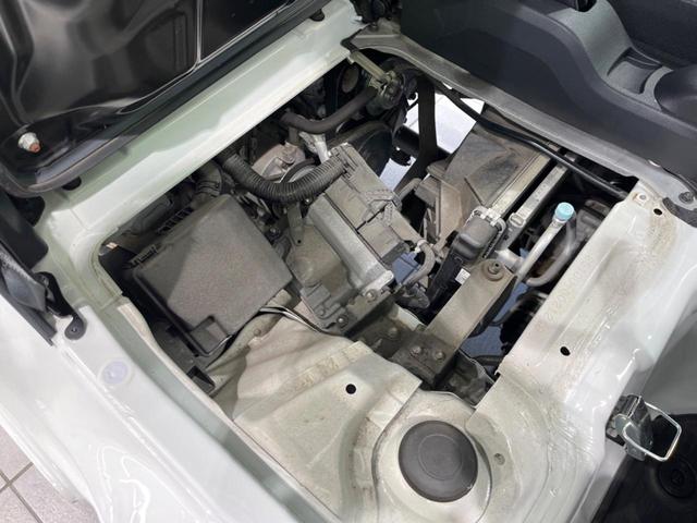 ピクシストラック スタンダード 4WD FMラジオ 衝突被害軽減システム 禁煙車 コーナーセンサー 車線逸脱警報 オートライト アイドリングストップ 衝突安全ボディ(21枚目)