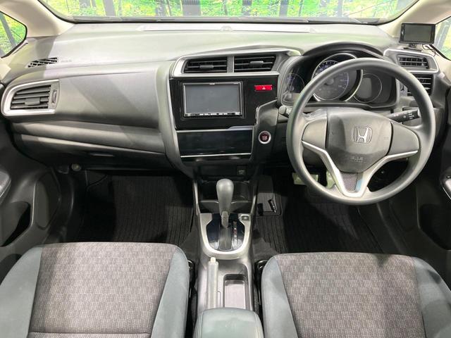 フィット 13G・Fパッケージ SDナビ 禁煙車 ドラレコ スマートキー LEDヘッド ETC オートライト オートエアコン Bluetooth接続 CD DVD再生 地デジ 電動格納ミラー 衝突安全ボディ(2枚目)