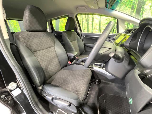 フィット 13G・Fパッケージ SDナビ 禁煙車 ドラレコ スマートキー LEDヘッド ETC オートライト オートエアコン Bluetooth接続 CD DVD再生 地デジ 電動格納ミラー 衝突安全ボディ(8枚目)
