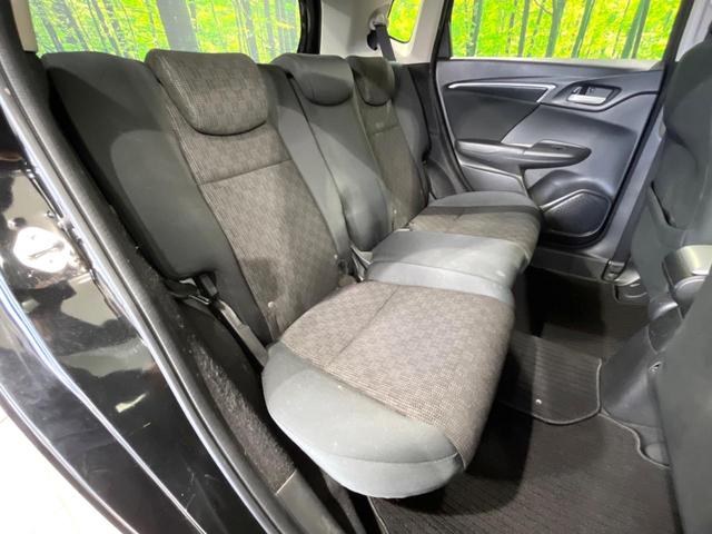 フィット 13G・Fパッケージ SDナビ 禁煙車 ドラレコ スマートキー LEDヘッド ETC オートライト オートエアコン Bluetooth接続 CD DVD再生 地デジ 電動格納ミラー 衝突安全ボディ(9枚目)