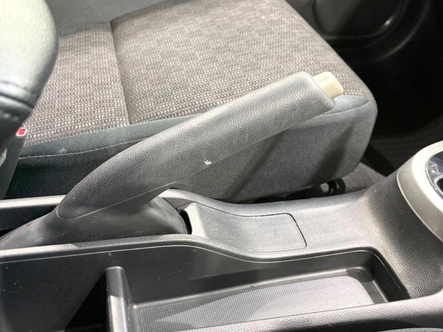 フィット 13G・Fパッケージ SDナビ 禁煙車 ドラレコ スマートキー LEDヘッド ETC オートライト オートエアコン Bluetooth接続 CD DVD再生 地デジ 電動格納ミラー 衝突安全ボディ(45枚目)