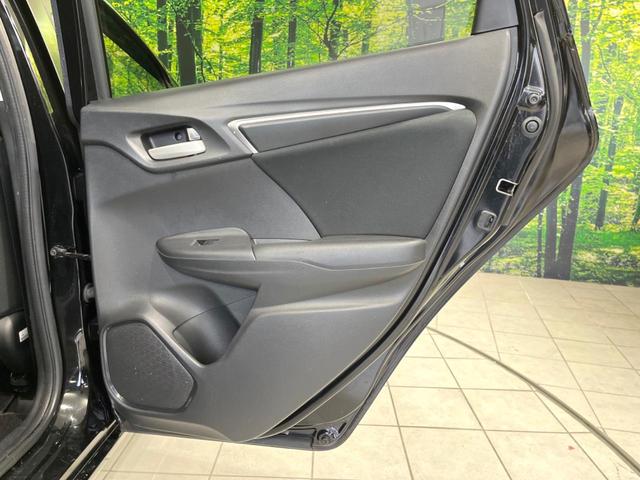 フィット 13G・Fパッケージ SDナビ 禁煙車 ドラレコ スマートキー LEDヘッド ETC オートライト オートエアコン Bluetooth接続 CD DVD再生 地デジ 電動格納ミラー 衝突安全ボディ(54枚目)