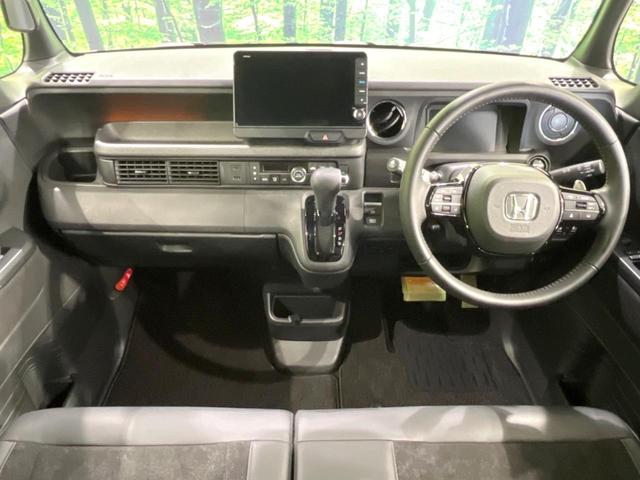 N-BOXカスタム ターボ 4WD ターボ 両側電動ドア 純正9型ナビ 全周囲カメラ 衝突被害軽減システム レーダークルーズ 禁煙車 ハーフレザーシート ドラレコ コーナーセンサー スマートキー LEDヘッド ビルトインETC(2枚目)