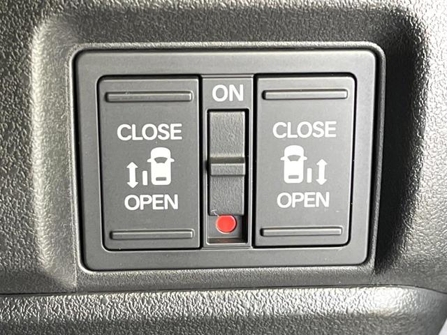 N-BOXカスタム ターボ 4WD ターボ 両側電動ドア 純正9型ナビ 全周囲カメラ 衝突被害軽減システム レーダークルーズ 禁煙車 ハーフレザーシート ドラレコ コーナーセンサー スマートキー LEDヘッド ビルトインETC(3枚目)