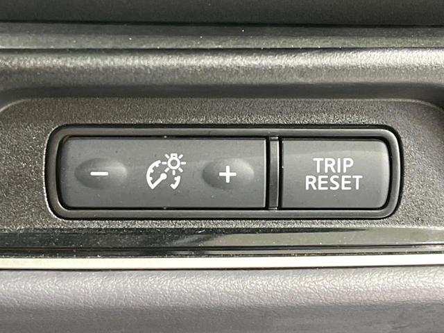 セレナ ｅ－パワー　ハイウェイスターＶ　両側電動ドア　純正１０型ナビ　後席モニター　全周囲カメラ　衝突被害軽減システム　レーダークルーズ　禁煙車　ドラレコ　コーナーセンサー　スマートキー　ＬＥＤヘッド　ビルトインＥＴＣ　車線逸脱警報（48枚目）