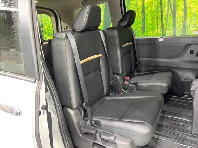 セレナ ｅ－パワー　ハイウェイスターＶ　登録済未使用車　両側電動スライドドア　純正１２．３型ナビ　全周囲カメラ　衝突軽減　ドラレコ　コーナーセンサー　スマートキー　ＬＥＤヘッド　ＥＴＣ２．０　地デジＴＶ　オートハイビーム　オートライト（8枚目）