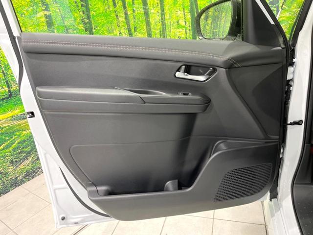 セレナ ｅ－パワー　ハイウェイスターＶ　登録済未使用車　両側電動スライドドア　純正１２．３型ナビ　全周囲カメラ　衝突軽減　ドラレコ　コーナーセンサー　スマートキー　ＬＥＤヘッド　ＥＴＣ２．０　地デジＴＶ　オートハイビーム　オートライト（58枚目）