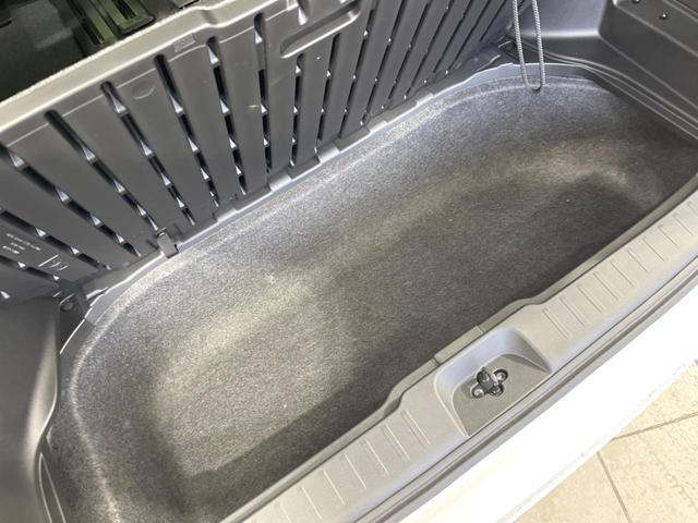 セレナ ｅ－パワー　ハイウェイスターＶ　登録済未使用車　両側電動スライドドア　純正１２．３型ナビ　全周囲カメラ　衝突軽減　ドラレコ　コーナーセンサー　スマートキー　ＬＥＤヘッド　ＥＴＣ２．０　地デジＴＶ　オートハイビーム　オートライト（61枚目）