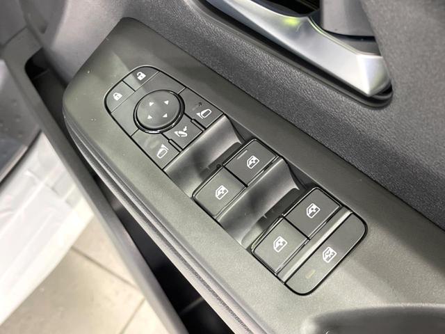 セレナ ｅ－パワー　ハイウェイスターＶ　登録済未使用車　両側電動スライドドア　純正１２．３型ナビ　全周囲カメラ　衝突軽減　ドラレコ　コーナーセンサー　スマートキー　ＬＥＤヘッド　ＥＴＣ２．０　地デジＴＶ　オートハイビーム　オートライト（62枚目）