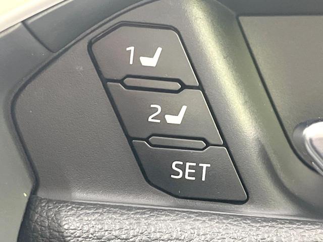 RAV4 ハイブリッドアドベンチャー 4WD ムーンルーフ バックカメラ 衝突被害軽減システム レーダークルーズ 禁煙車 ハーフレザーシート 前席シートエアコン パワーシート コーナーセンサー スマートキー LEDヘッド ETC2.0(7枚目)