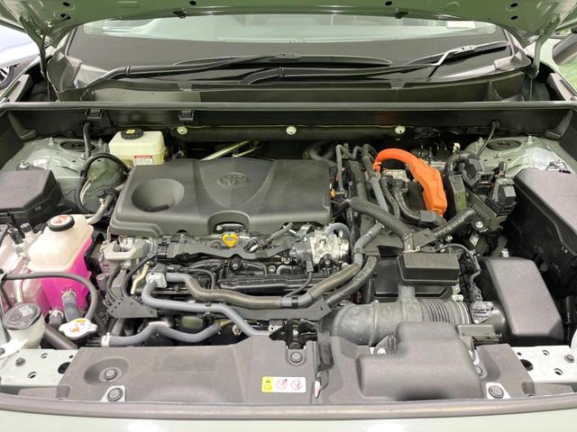 RAV4 ハイブリッドアドベンチャー 4WD ムーンルーフ バックカメラ 衝突被害軽減システム レーダークルーズ 禁煙車 ハーフレザーシート 前席シートエアコン パワーシート コーナーセンサー スマートキー LEDヘッド ETC2.0(18枚目)