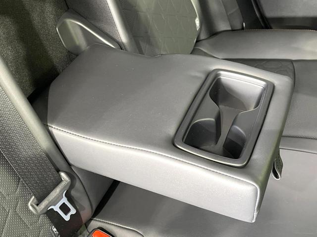 RAV4 ハイブリッドアドベンチャー 4WD ムーンルーフ バックカメラ 衝突被害軽減システム レーダークルーズ 禁煙車 ハーフレザーシート 前席シートエアコン パワーシート コーナーセンサー スマートキー LEDヘッド ETC2.0(38枚目)