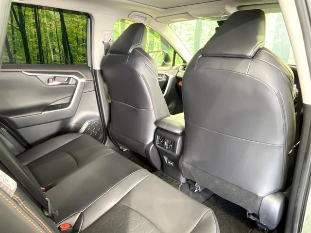 RAV4 ハイブリッドアドベンチャー 4WD ムーンルーフ バックカメラ 衝突被害軽減システム レーダークルーズ 禁煙車 ハーフレザーシート 前席シートエアコン パワーシート コーナーセンサー スマートキー LEDヘッド ETC2.0(39枚目)