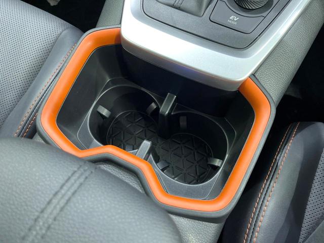 RAV4 ハイブリッドアドベンチャー 4WD ムーンルーフ バックカメラ 衝突被害軽減システム レーダークルーズ 禁煙車 ハーフレザーシート 前席シートエアコン パワーシート コーナーセンサー スマートキー LEDヘッド ETC2.0(54枚目)