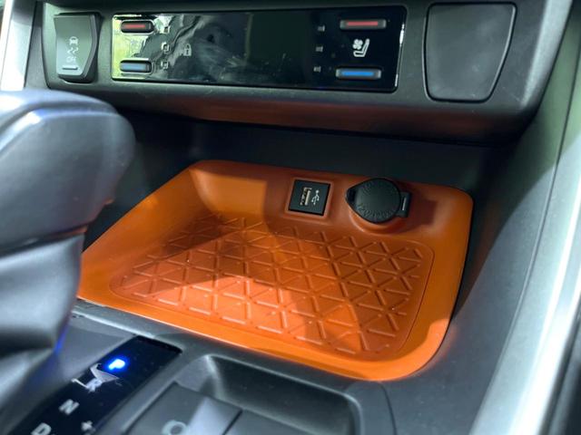 RAV4 ハイブリッドアドベンチャー 4WD ムーンルーフ バックカメラ 衝突被害軽減システム レーダークルーズ 禁煙車 ハーフレザーシート 前席シートエアコン パワーシート コーナーセンサー スマートキー LEDヘッド ETC2.0(58枚目)