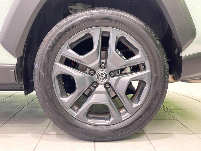 RAV4 ハイブリッドアドベンチャー 4WD ムーンルーフ バックカメラ 衝突被害軽減システム レーダークルーズ 禁煙車 ハーフレザーシート 前席シートエアコン パワーシート コーナーセンサー スマートキー LEDヘッド ETC2.0(69枚目)