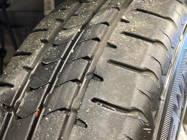 スペイド Y 電動スライドドア 純正SDナビ バックカメラ 禁煙車 スマートキー ETC オートエアコン Bluetooth CD DVD再生 地デジ プライバシーガラス ドアバイザー 電動格納ミラー(32枚目)