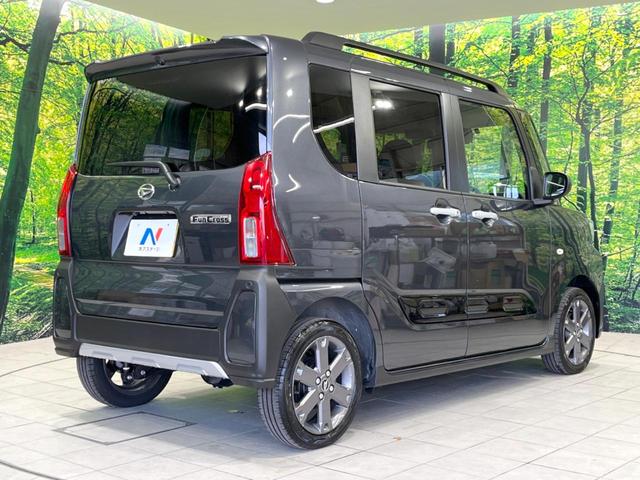タント ファンクロスターボ 4WD ターボ SDナビ バックカメラ スマートアシスト 禁煙車 ドラレコ コーナーセンサー スマートキー LEDヘッド ルーフレール ビルトインETC オートハイビーム 車線逸脱警報(17枚目)