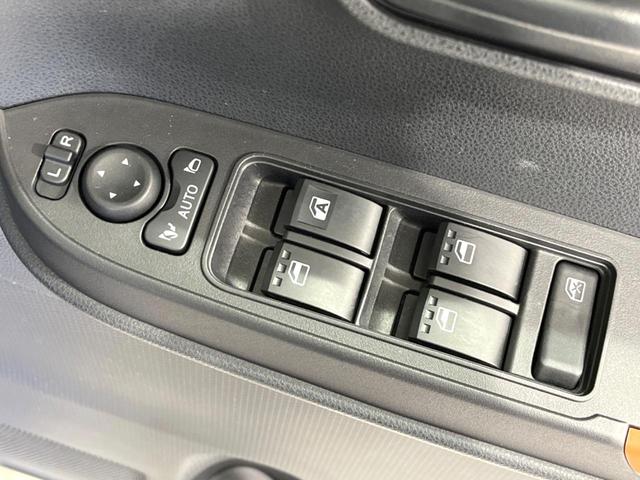 タント ファンクロスターボ 4WD ターボ SDナビ バックカメラ スマートアシスト 禁煙車 ドラレコ コーナーセンサー スマートキー LEDヘッド ルーフレール ビルトインETC オートハイビーム 車線逸脱警報(65枚目)