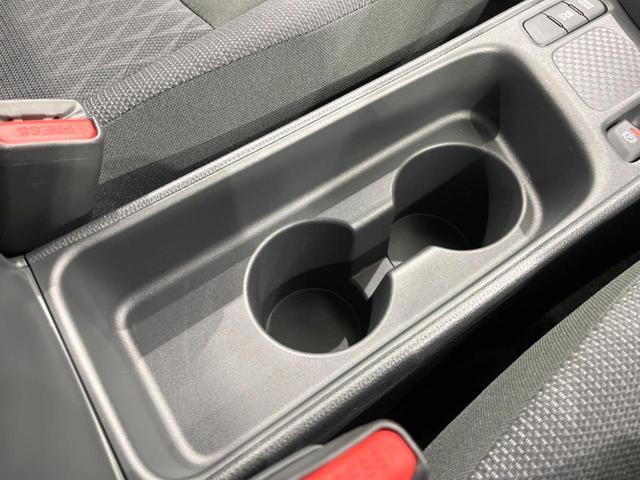 ヤリスクロス G 純正8インチディスプレイ バックカメラ セーフティセンス レーダークルーズ 禁煙車 ドラレコ コーナーセンサー ETC2.0 オートハイビーム 車線逸脱警報 オートライト オートエアコン(44枚目)