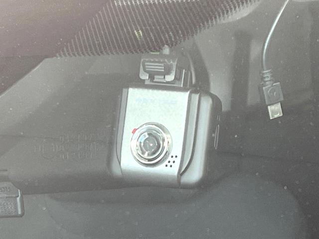 ヤリスクロス G 純正8インチディスプレイ バックカメラ セーフティセンス レーダークルーズ 禁煙車 ドラレコ コーナーセンサー ETC2.0 オートハイビーム 車線逸脱警報 オートライト オートエアコン(55枚目)