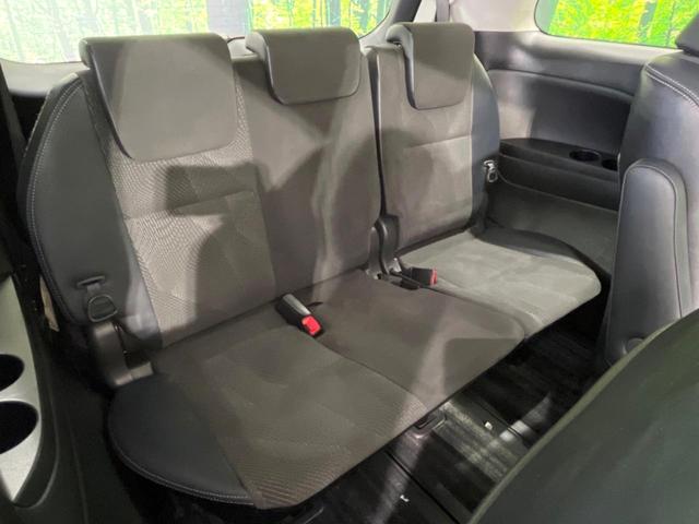 ３列目シートはもちろん状態良好☆大人でもゆったりと座って頂けますので、大人数でのお出かけもラクラクです♪ご家族で、気の知れた仲間で、ドライブに行くのが楽しみですね♪