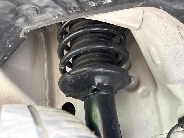 アルトラパン モード　純正ＳＤナビ　バックカメラ　セーフティサポート　禁煙車　ドラレコ　コーナーセンサー　スマートキー　ＨＩＤヘッド　車線逸脱警報　オートライト　オートエアコン　Ｂｌｕｅｔｏｏｔｈ　ＣＤ　ＤＶＤ再生（20枚目）