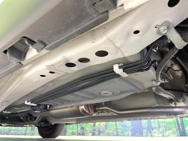 アルトラパン モード　純正ＳＤナビ　バックカメラ　セーフティサポート　禁煙車　ドラレコ　コーナーセンサー　スマートキー　ＨＩＤヘッド　車線逸脱警報　オートライト　オートエアコン　Ｂｌｕｅｔｏｏｔｈ　ＣＤ　ＤＶＤ再生（22枚目）