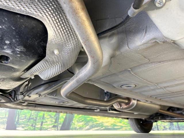 アルトラパン モード　純正ＳＤナビ　バックカメラ　セーフティサポート　禁煙車　ドラレコ　コーナーセンサー　スマートキー　ＨＩＤヘッド　車線逸脱警報　オートライト　オートエアコン　Ｂｌｕｅｔｏｏｔｈ　ＣＤ　ＤＶＤ再生（23枚目）