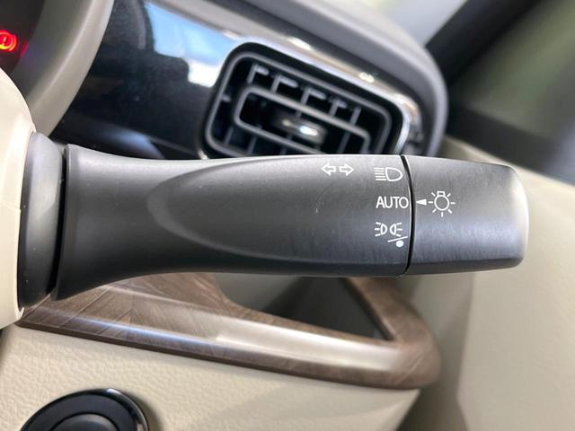 アルトラパン モード　純正ＳＤナビ　バックカメラ　セーフティサポート　禁煙車　ドラレコ　コーナーセンサー　スマートキー　ＨＩＤヘッド　車線逸脱警報　オートライト　オートエアコン　Ｂｌｕｅｔｏｏｔｈ　ＣＤ　ＤＶＤ再生（44枚目）