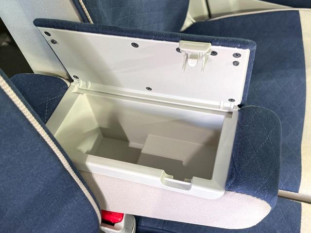 アルトラパン モード　純正ＳＤナビ　バックカメラ　セーフティサポート　禁煙車　ドラレコ　コーナーセンサー　スマートキー　ＨＩＤヘッド　車線逸脱警報　オートライト　オートエアコン　Ｂｌｕｅｔｏｏｔｈ　ＣＤ　ＤＶＤ再生（53枚目）