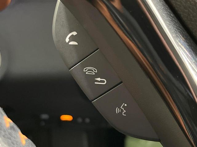 ヴェゼル ハイブリッドZ 純正ナビ バックカメラ 衝突被害軽減システム 禁煙車 コーナーセンサー LEDヘッド ビルトインETC クルコン 車線逸脱警報 オートライト デュアルエアコン 純正17インチアルミ CD(39枚目)