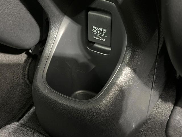 ヴェゼル ハイブリッドZ 純正ナビ バックカメラ 衝突被害軽減システム 禁煙車 コーナーセンサー LEDヘッド ビルトインETC クルコン 車線逸脱警報 オートライト デュアルエアコン 純正17インチアルミ CD(63枚目)