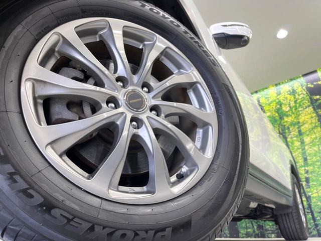 【純正１７インチアルミホイール】外観にマッチした純正アルミホイールを装着しております。各種社外アルミホイールや、スタッドレスタイヤも取扱いしております。是非ご相談ください♪