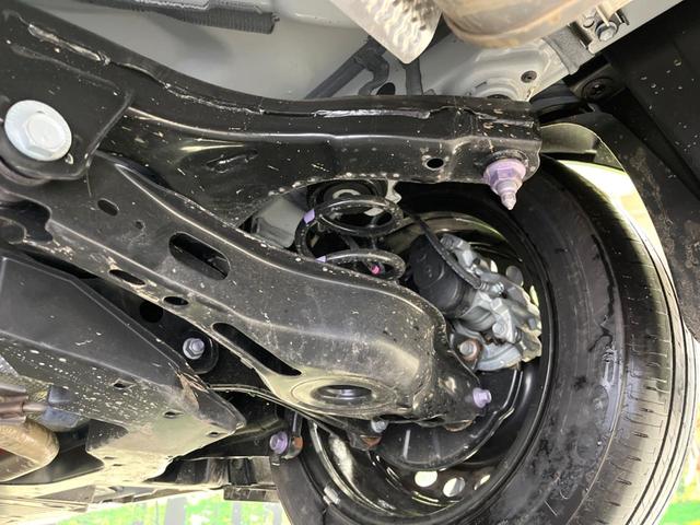 プリウス Ｘ　バックカメラ　衝突被害軽減システム　レーダークルーズ　禁煙車　ドラレコ　コーナーセンサー　スマートキー　ＬＥＤヘッド　ＥＴＣ２．０　オートハイビーム　車線逸脱警報　オートライト　オートエアコン（21枚目）