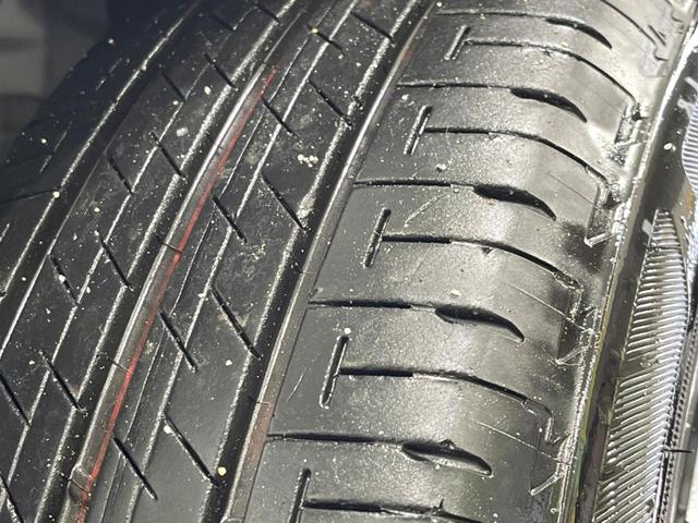 プリウス Ｘ　バックカメラ　衝突被害軽減システム　レーダークルーズ　禁煙車　ドラレコ　コーナーセンサー　スマートキー　ＬＥＤヘッド　ＥＴＣ２．０　オートハイビーム　車線逸脱警報　オートライト　オートエアコン（32枚目）