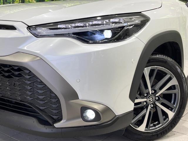 カローラクロス ハイブリッド　Ｚ　全周囲カメラ　衝突被害軽減システム　レーダークルーズ　禁煙車　電動リアゲート　パワーシート　コーナーセンサー　スマートキー　ＬＥＤヘッド　ＥＴＣ２．０　純正１８インチアルミ　オートハイビーム（12枚目）