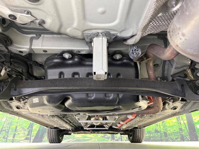 カローラクロス ハイブリッド　Ｚ　全周囲カメラ　衝突被害軽減システム　レーダークルーズ　禁煙車　電動リアゲート　パワーシート　コーナーセンサー　スマートキー　ＬＥＤヘッド　ＥＴＣ２．０　純正１８インチアルミ　オートハイビーム（19枚目）