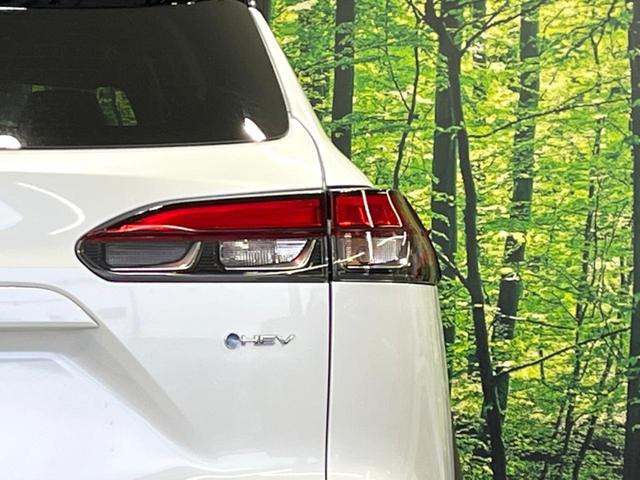 カローラクロス ハイブリッド　Ｚ　全周囲カメラ　衝突被害軽減システム　レーダークルーズ　禁煙車　電動リアゲート　パワーシート　コーナーセンサー　スマートキー　ＬＥＤヘッド　ＥＴＣ２．０　純正１８インチアルミ　オートハイビーム（28枚目）