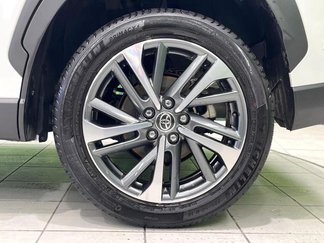 カローラクロス ハイブリッド　Ｚ　全周囲カメラ　衝突被害軽減システム　レーダークルーズ　禁煙車　電動リアゲート　パワーシート　コーナーセンサー　スマートキー　ＬＥＤヘッド　ＥＴＣ２．０　純正１８インチアルミ　オートハイビーム（31枚目）